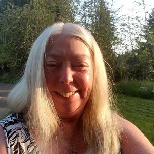 Meet your Posher, Janet